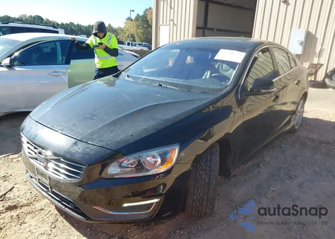 2015 Volvo S60 T5 Premier из США, поврежденный, VIN YV126MFK8F2351267